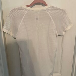 Lululemon Athletica Cream Muscle Tee